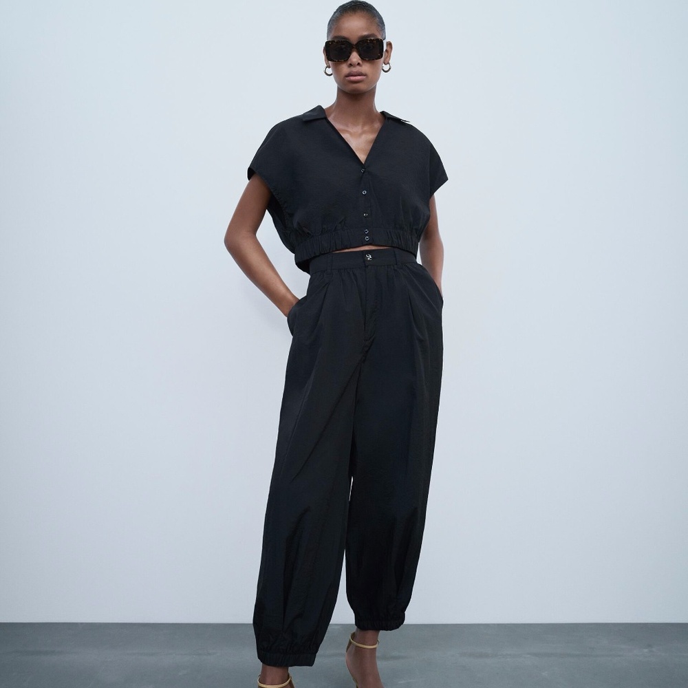 ZARA crop shirt elastic west black button up size M